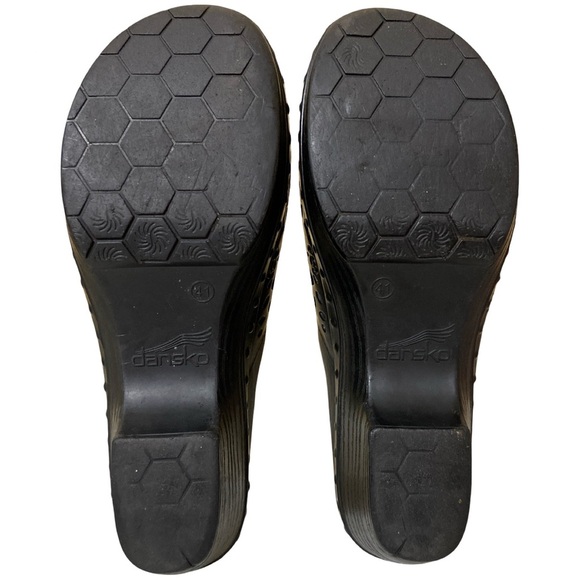 Dansko Pippa Molded Clog Shoe - Picture 7 of 8